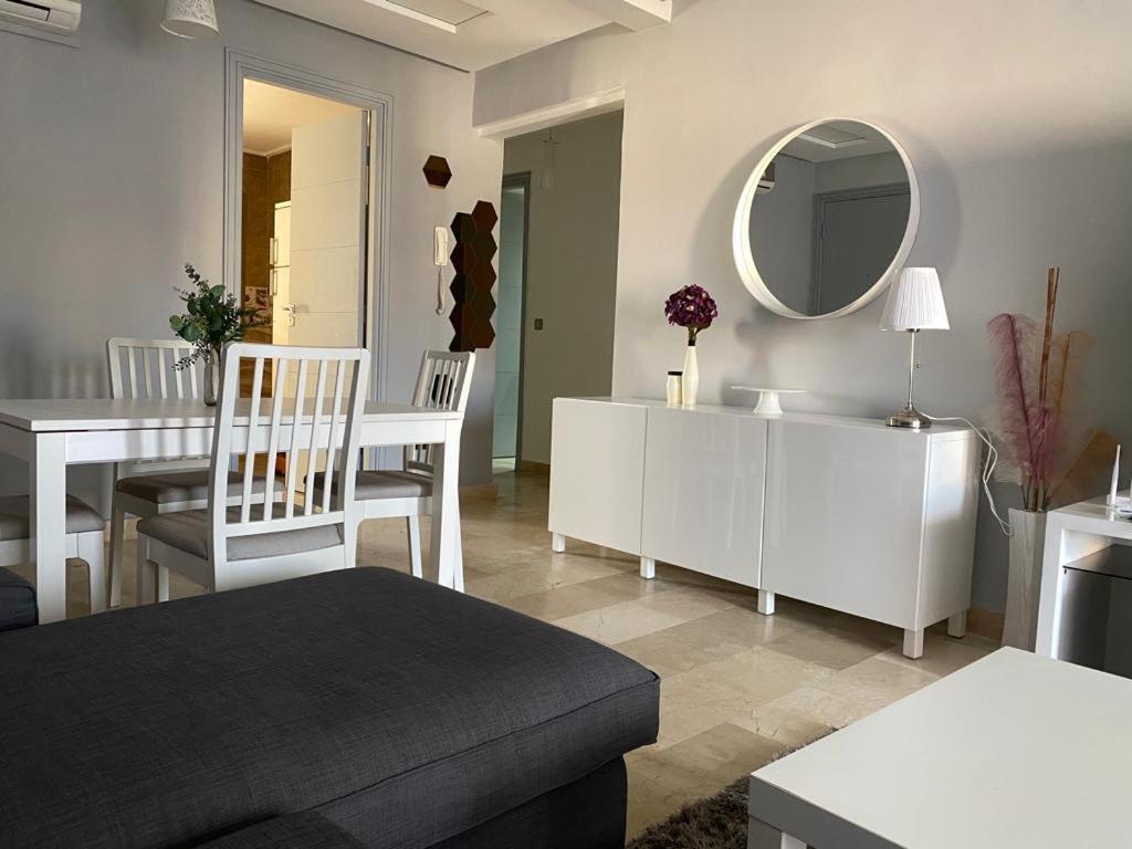 Appartement De Luxe Marina Saidia Avec Vue Sur Piscine Residence Tamaris Exterior photo